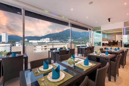Grand Sunset Hotel
