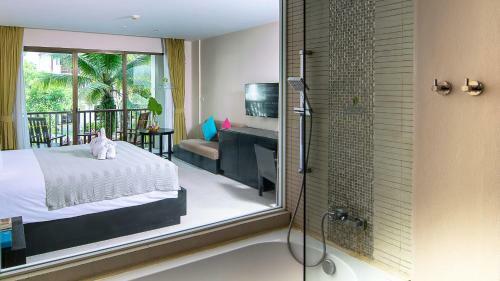 Hotel Apsara Beachfront Resort & Villa