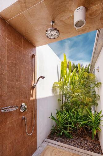Hotel Apsara Beachfront Resort & Villa
