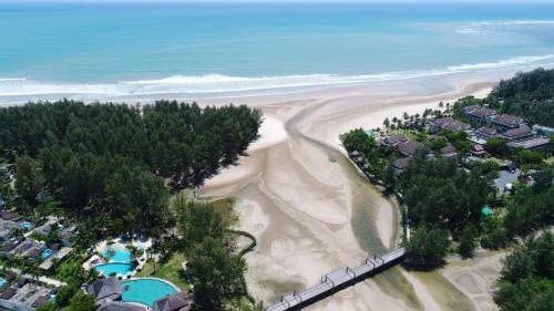 Hotel Apsara Beachfront Resort & Villa