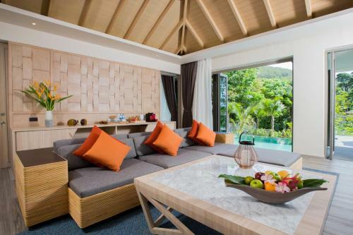 Hotel Mandarava Resort And Spa, Karon Beach