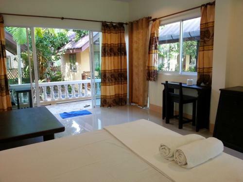 Hotel Baan Bamboo Resort
