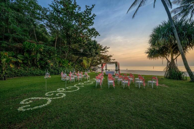 Hotel Le Meridien Phuket Beach Resort