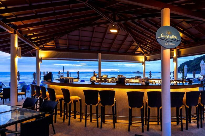 Hotel Le Meridien Phuket Beach Resort
