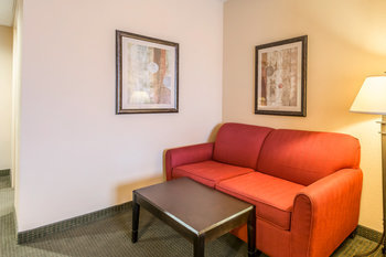 Hotel Comfort Suites