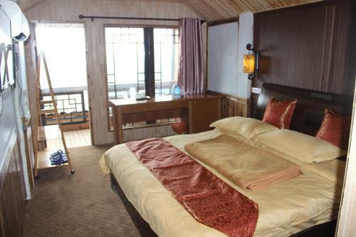 Liqing Hotel