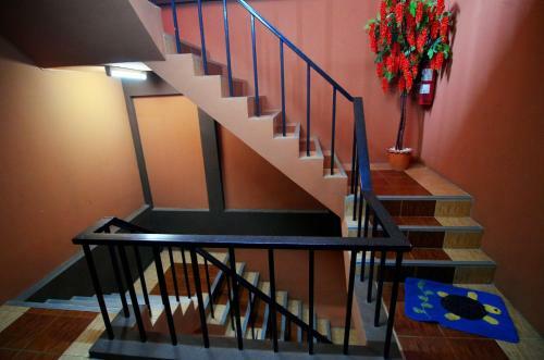Hostal The Famous House - Jomtien