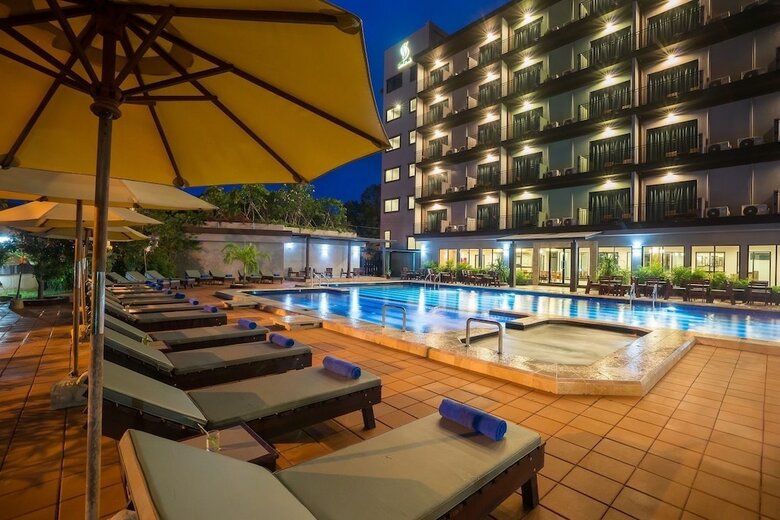 Hotel Savotel