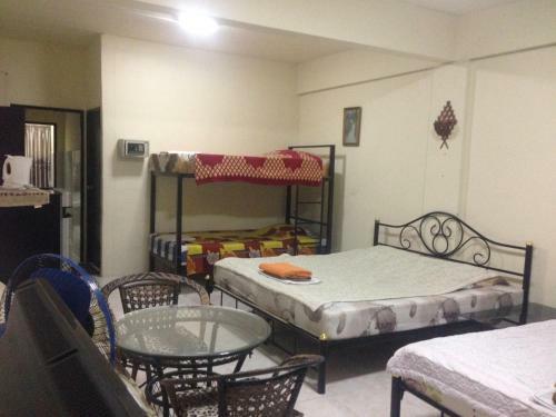 Hostal Artem's Guesthouse