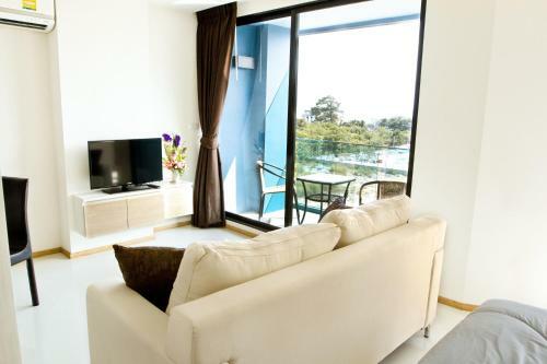 Acqua Apartments