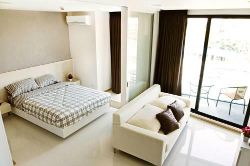 Acqua Apartments