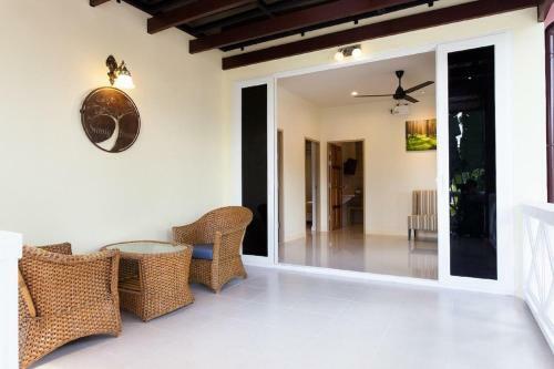 Hostal Sandy House Rawai