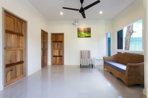 Hostal Sandy House Rawai