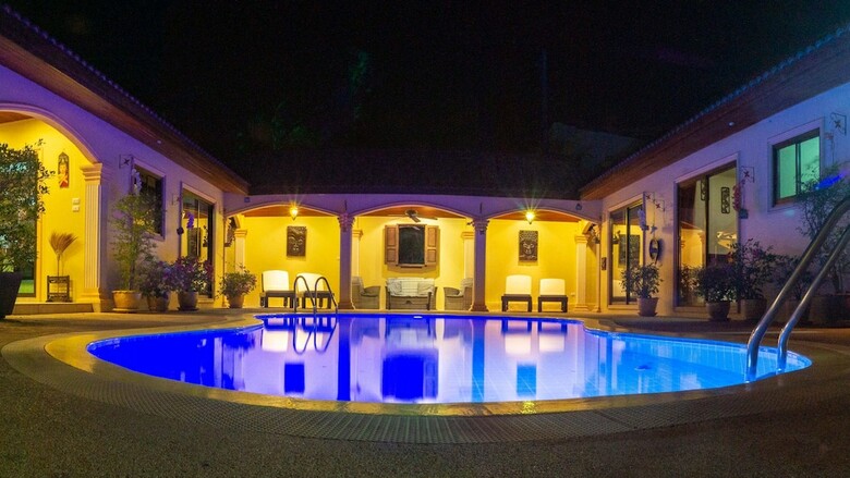 Coconut Paradise Villas