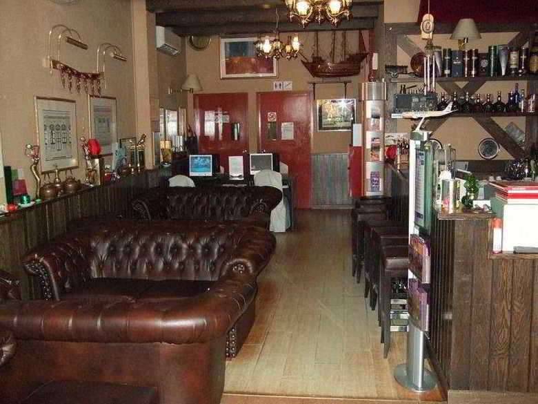 Hotel Summer Tavern