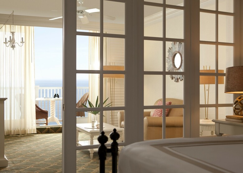 Hotel Pelican Grand Beach Resort
