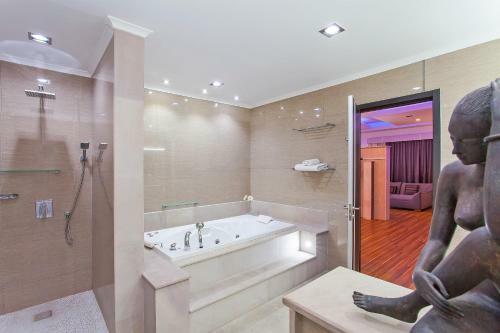Royale Grand Villa