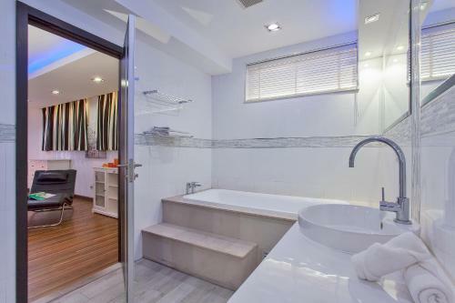 Royale Grand Villa