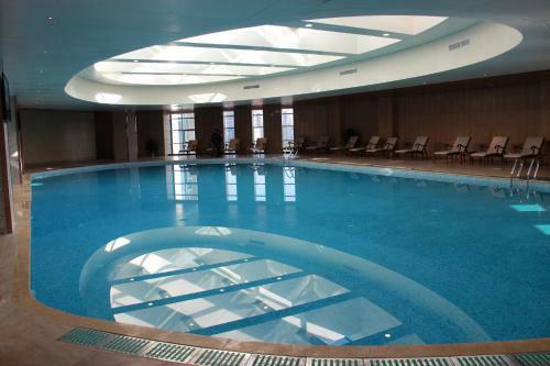 Jinling New Town Hotel