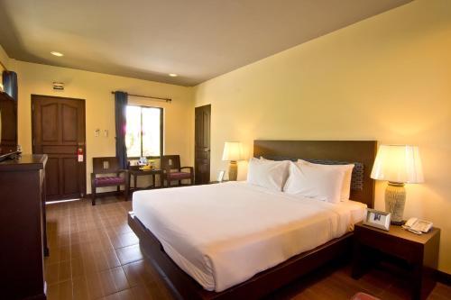 Hotel Rose Bay Resort