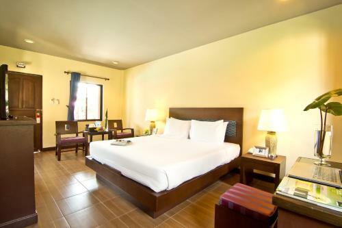 Hotel Rose Bay Resort