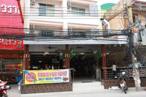 Hostal Katesiree Residence