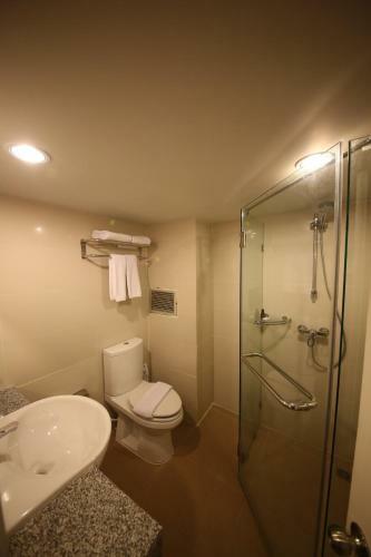 Sunshine Hotel & Residences
