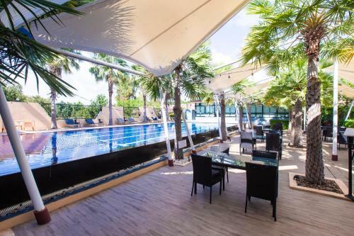 Ray Hotel Buriram