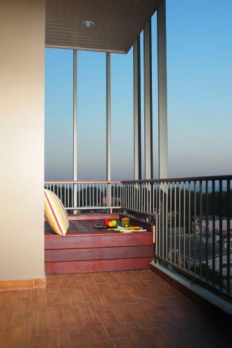 Long Beach Cha-am Hotel
