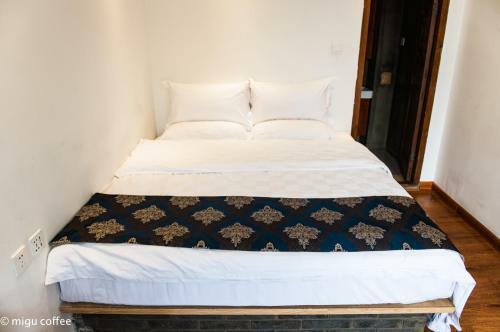 Hotel Fly By Knight Pingyao Courtyard