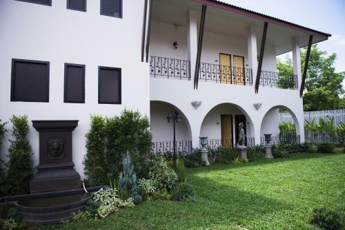 Hotel Maryo Resort