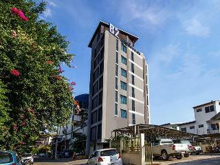B2 Nimman Premier Hotel