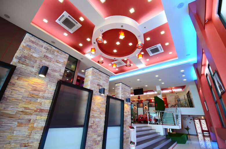 Pb Grand Hotel