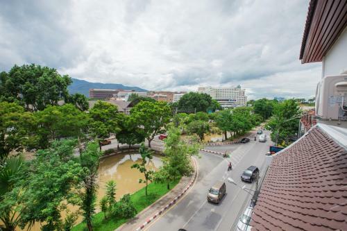 Hotel Chiangmai 7 Days Inn