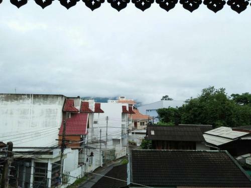 Hotel Villa Oranje Chiang Mai