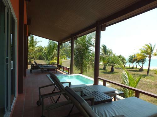 Hotel C&n Kho Khao Beach Resort