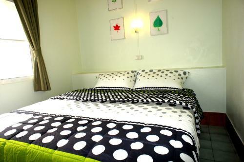 Hostal Roo Poo Guest House