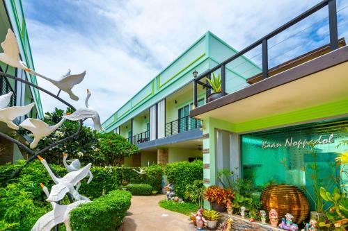 Hostal Baan Noppadol