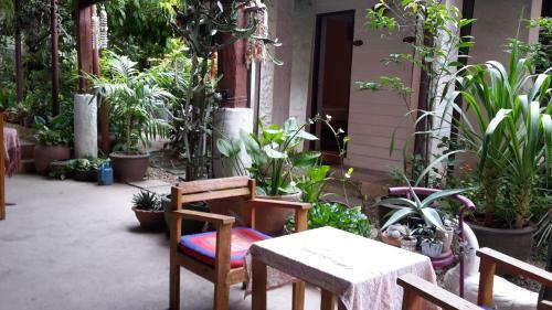 Hostal Baan Songjum