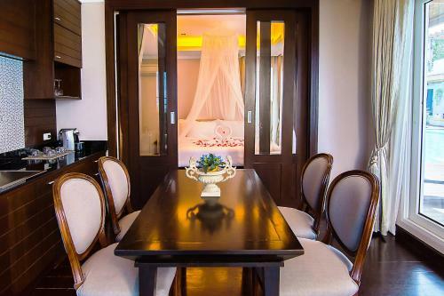 Hotel The Verona Hua Hin