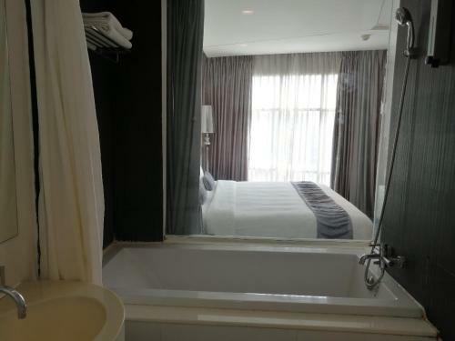 Glacier Hotel Khon Kaen