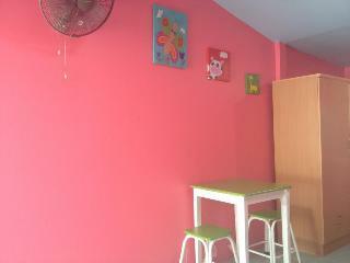Hostal Baan Lom Talay