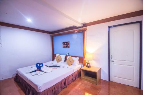 Lanta Nice Beach Resort
