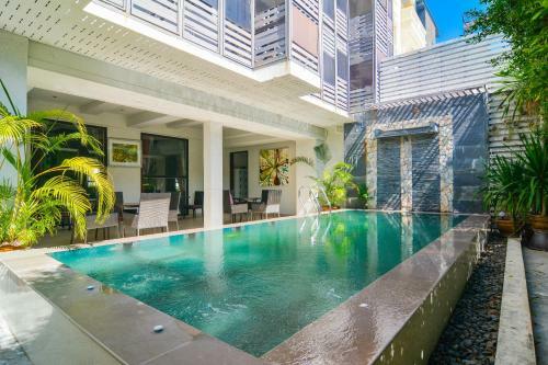 Rich Boutique Hotel