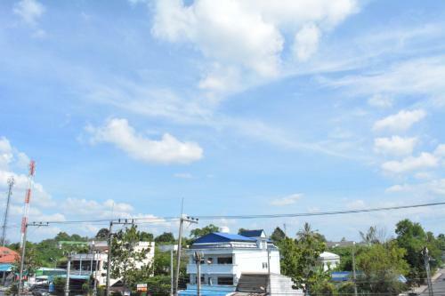 Hotel Krabi Inn & Omm