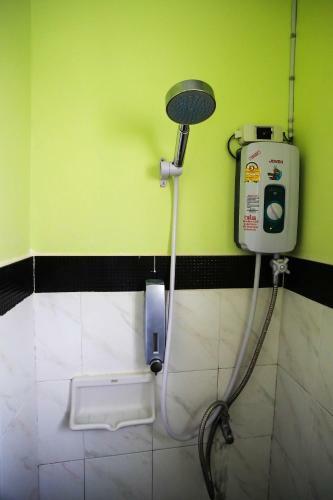 Hostal Manee House