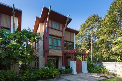 Amatapura Beachfront Villa 15