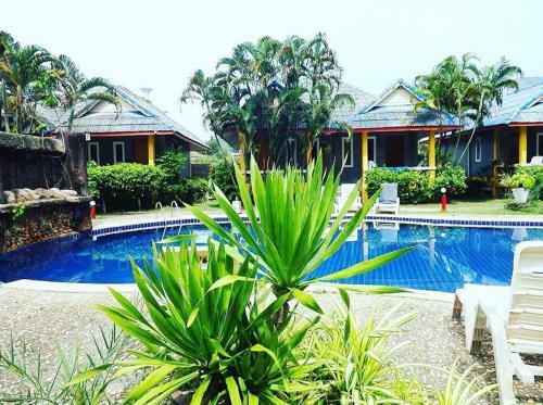 Lanta New Beach Bungalows