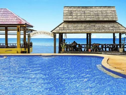 Lanta New Beach Bungalows
