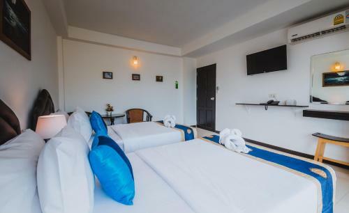 Th Beach Hotel